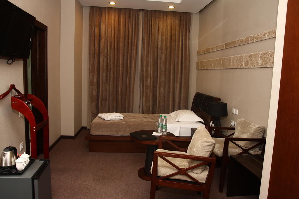 Grand M Hotel Navoi Rom bilde