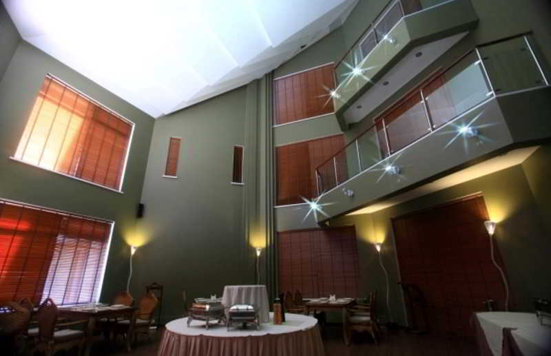 Grand M Hotel Navoi Eksteriør bilde