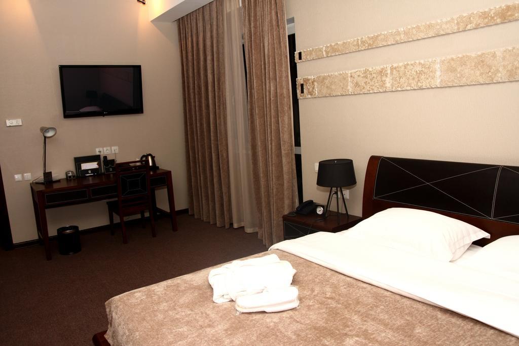 Grand M Hotel Navoi Rom bilde