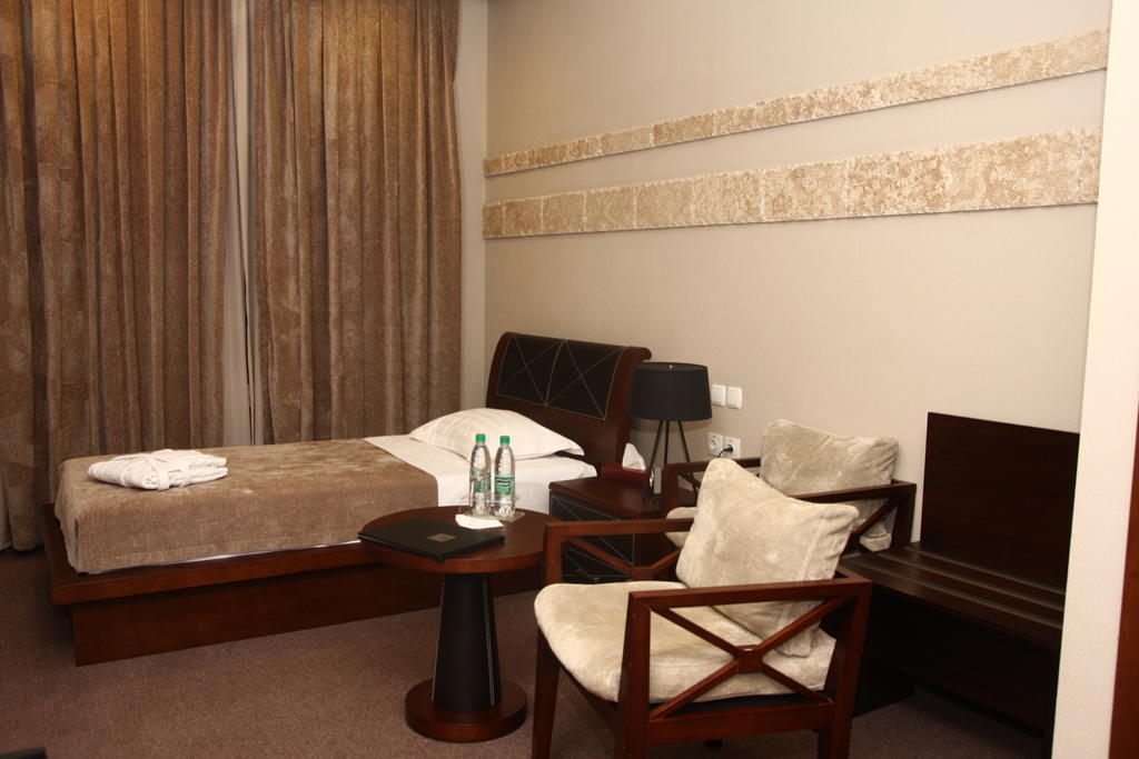Grand M Hotel Navoi Rom bilde